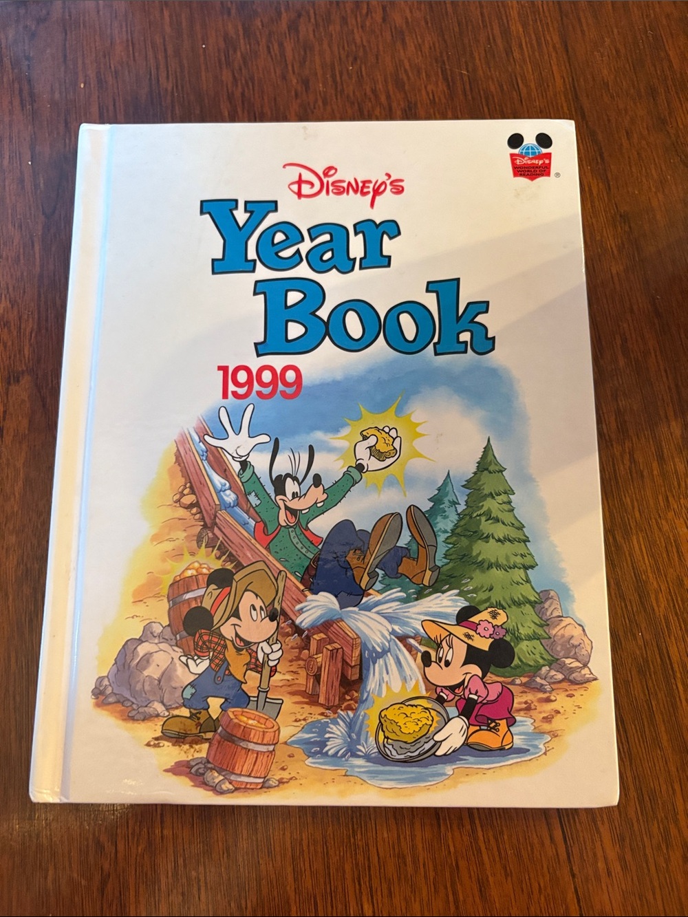 Disney’s Year Book 1999 Grolier Hardcover Mickey Mouse Vintage Disney